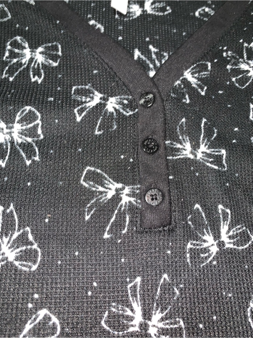 Women's Black Bow-Print Pajama Set - Cozy Long Sleeve Lounge Set - Picture 5 of 5